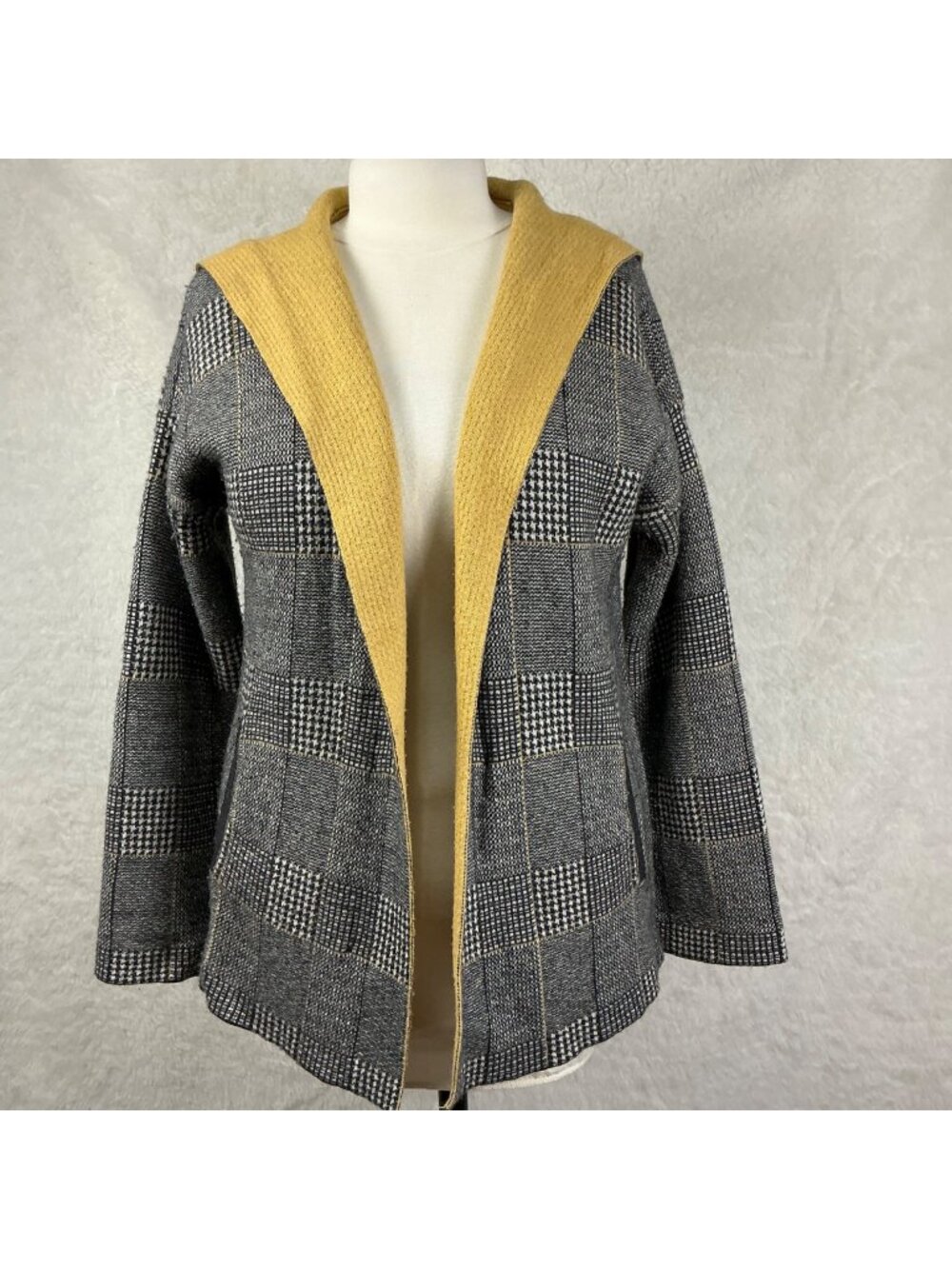 Bartolini Medium Cashmere/Wool Blend Plaid Open Front Hooded Cardigan made Italy